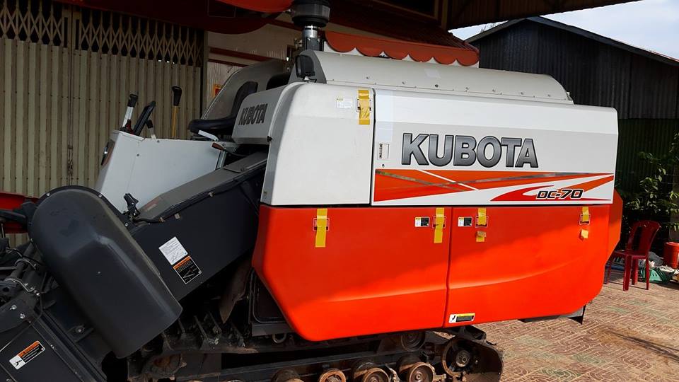 Tính năng ưu Việt của máy gặt Kubota DC70